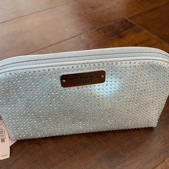 Victoria’s Secret Limited Edition Cosmetic Bag - Picture 3 of 7